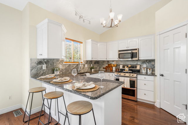 Photo 7 for MLS #2102858 at 7562 N Kidwelly Ct