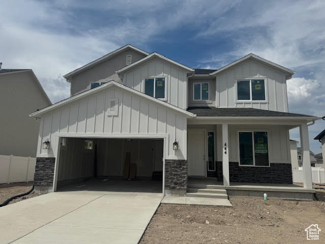 444 SAPPHIRE DR
