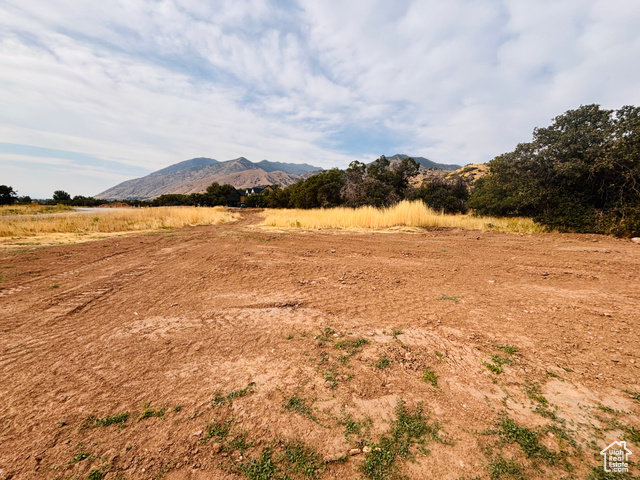 2057 E MAPLE HILLS DR, Mapleton UT 84664