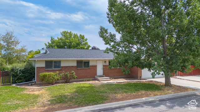 9737 S STONEHAVEN ST, South Jordan UT 84009