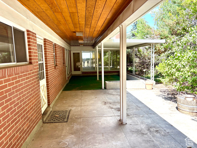Photo 13 for MLS #2102907 at 1615 E 27th St