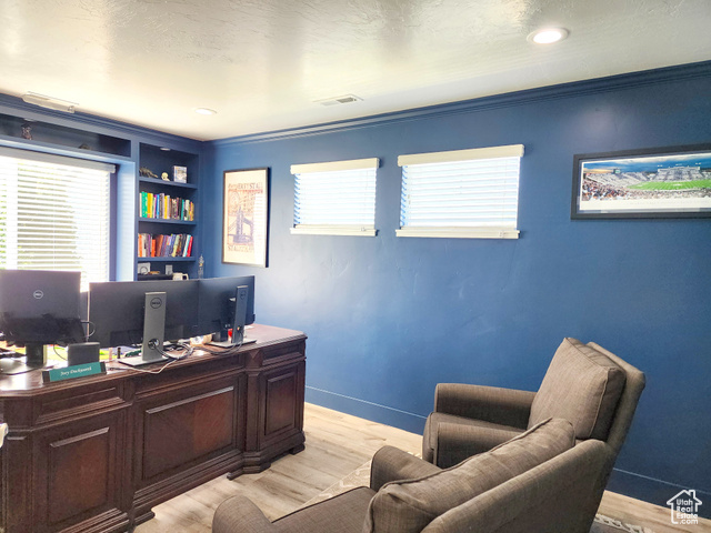 Photo 9 for MLS #2102951 at 62 E Paradise Ct