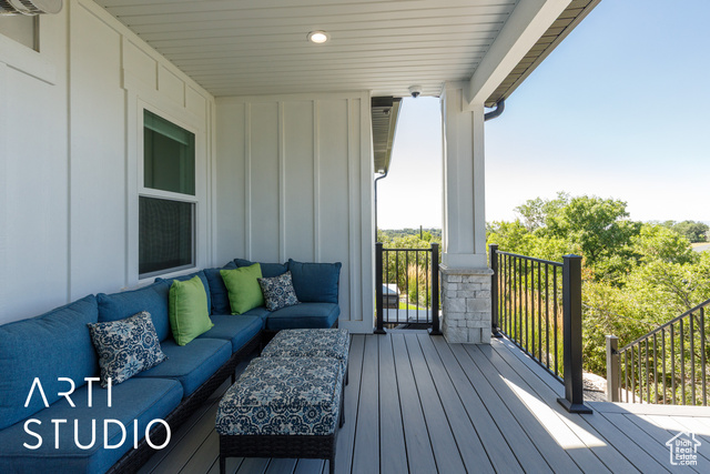 Photo 9 for MLS #2102963 at 1302 E Sunset Ct
