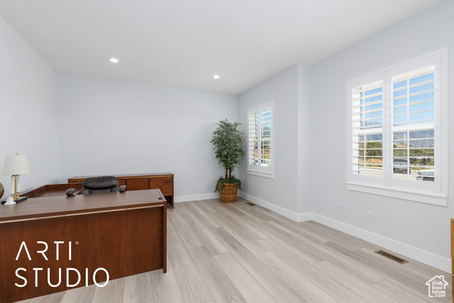 Photo 13 for MLS #2102963 at 1302 E Sunset Ct