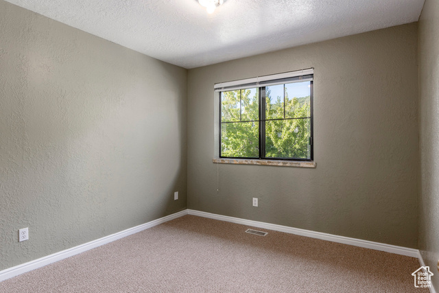 Photo 13 for MLS #2102971 at 2708 Cottage Loop