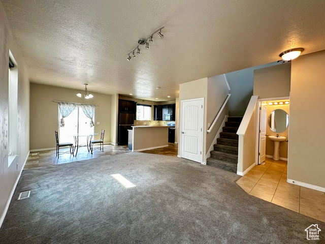 Photo 5 for MLS #2102977 at 1513 W Kingsbarn Way