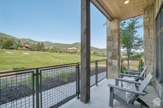 Photo 24 for MLS #2102983 at 3703 Blackstone Dr #103
