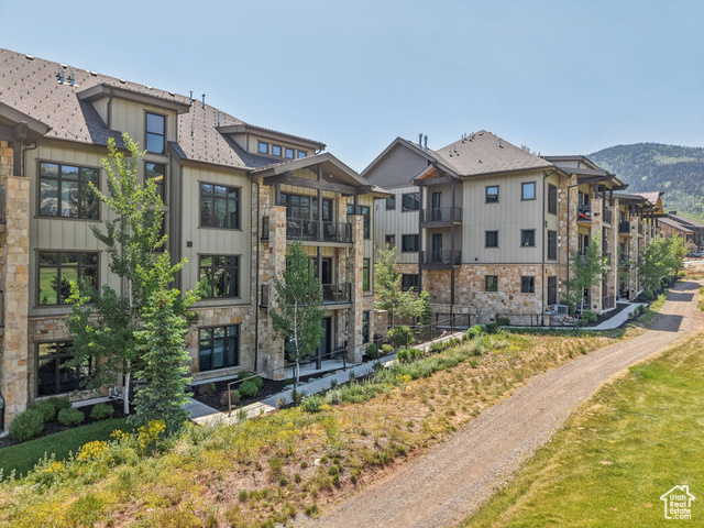 Photo 38 for MLS #2102983 at 3703 Blackstone Dr #103