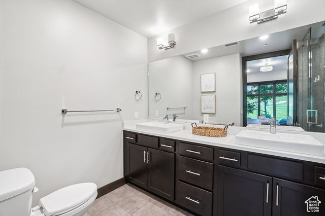 Photo 17 for MLS #2102983 at 3703 Blackstone Dr #103