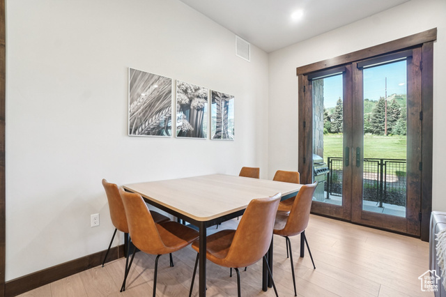 Photo 7 for MLS #2102983 at 3703 Blackstone Dr #103