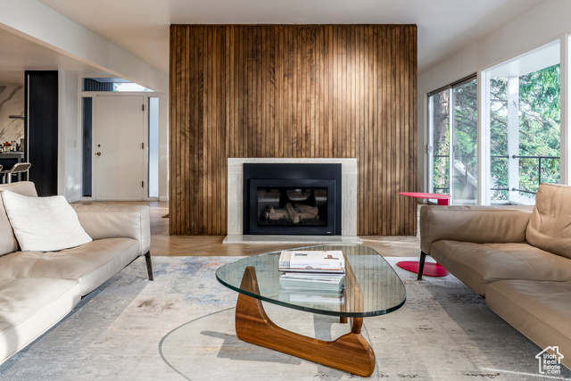 Photo 10 for MLS #2102993 at 1497 S Devonshire Dr