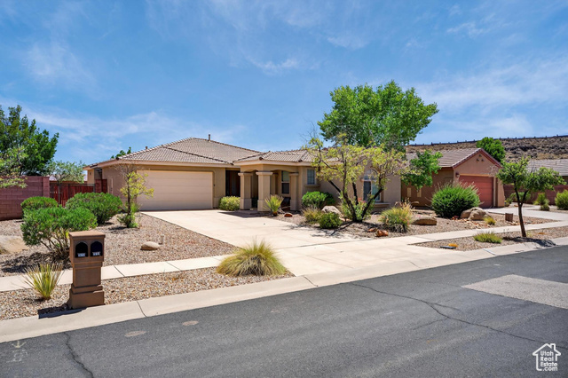 Photo 47 for MLS #2102997 at 2602 E Spring Canyon Dr