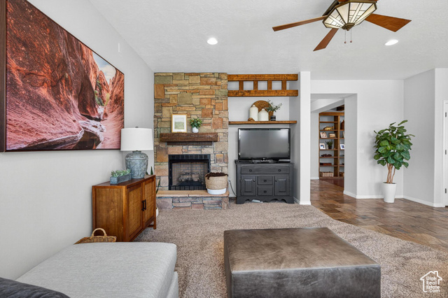 Photo 8 for MLS #2102997 at 2602 E Spring Canyon Dr