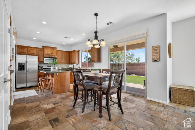 Photo 10 for MLS #2102997 at 2602 E Spring Canyon Dr