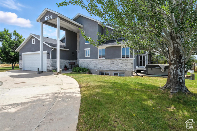 Photo 3 for MLS #2103017 at 634 W 8300 South