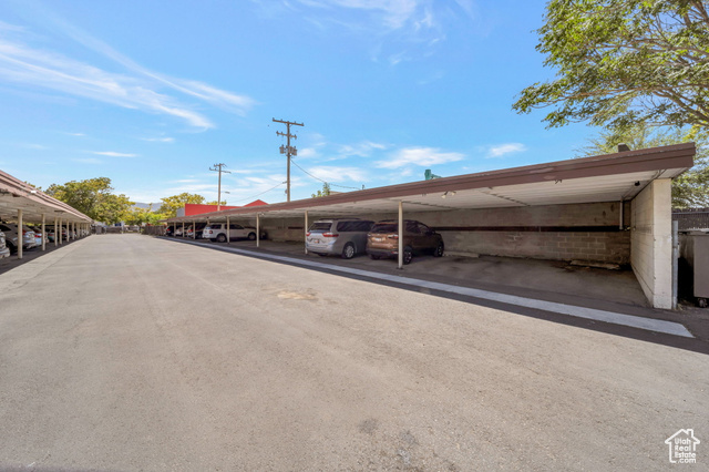 Photo 19 for MLS #2103019 at 618 N Oakley St #B206