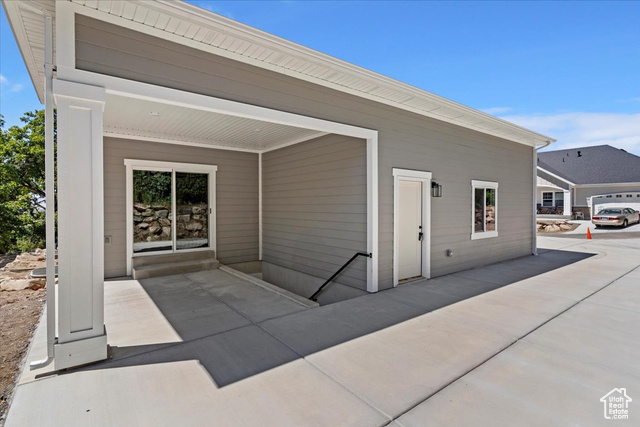 Photo 39 for MLS #2103025 at 334 E Cottrell Ln