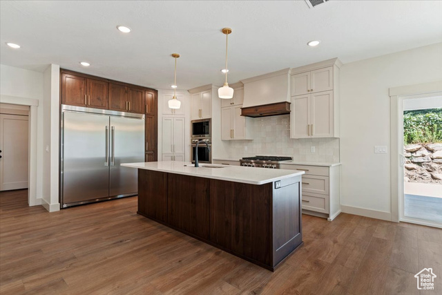 Photo 5 for MLS #2103025 at 334 E Cottrell Ln