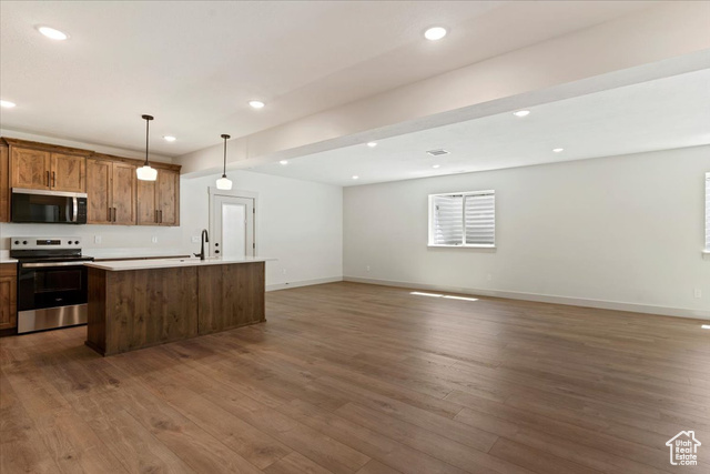 Photo 30 for MLS #2103025 at 334 E Cottrell Ln
