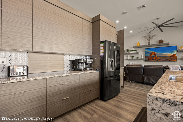 Photo 18 for MLS #2103028 at 728 W Sir Monte Dr