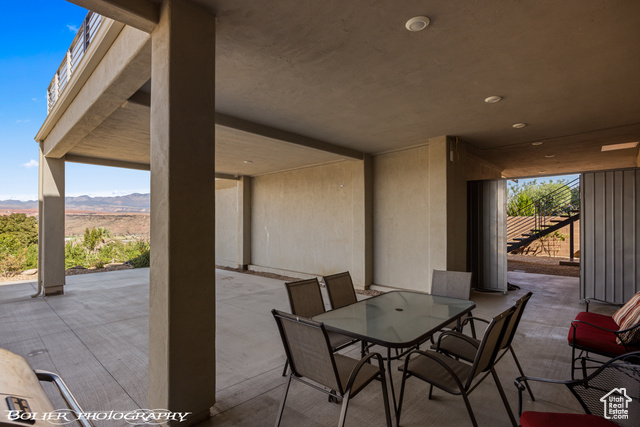 Photo 105 for MLS #2103028 at 728 W Sir Monte Dr