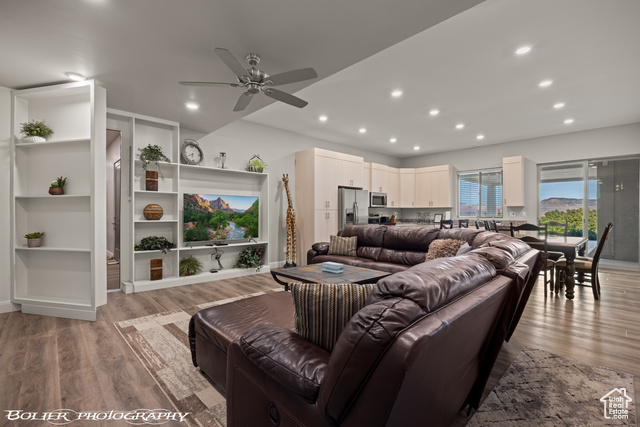 Photo 64 for MLS #2103028 at 728 W Sir Monte Dr