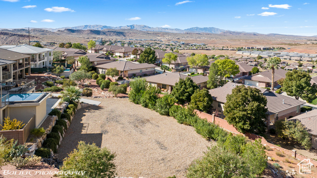 Photo 114 for MLS #2103028 at 728 W Sir Monte Dr