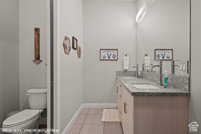 Photo 78 for MLS #2103028 at 728 W Sir Monte Dr