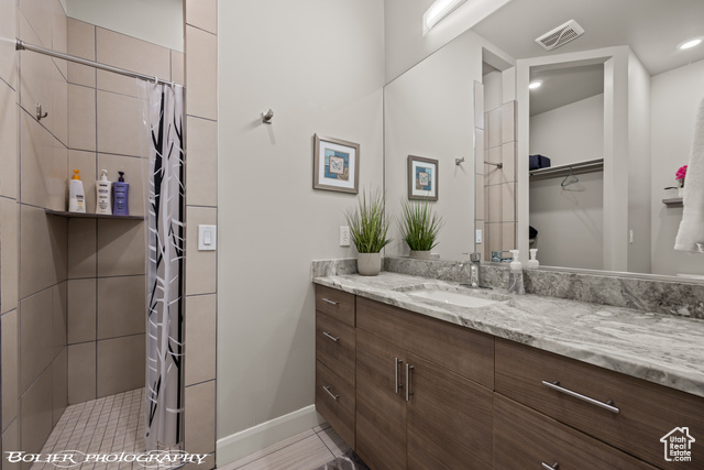 Photo 39 for MLS #2103028 at 728 W Sir Monte Dr