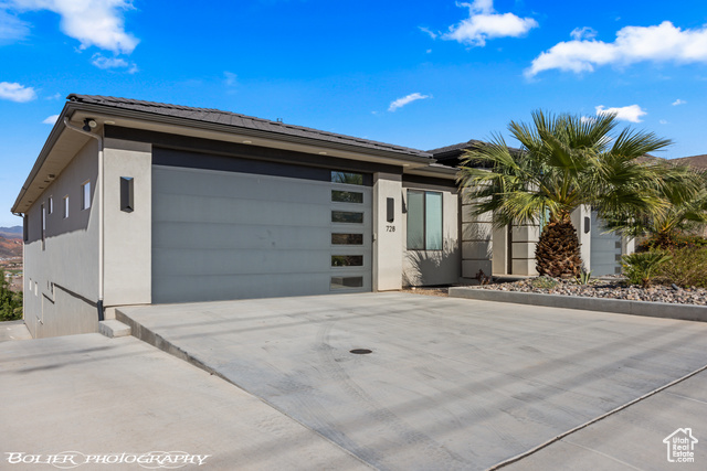 Photo 123 for MLS #2103028 at 728 W Sir Monte Dr