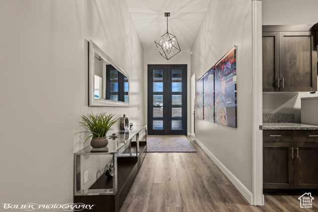 Photo 9 for MLS #2103028 at 728 W Sir Monte Dr