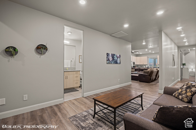 Photo 72 for MLS #2103028 at 728 W Sir Monte Dr