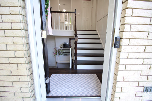 Photo 9 for MLS #2103034 at 665 E Bristlecone Ln