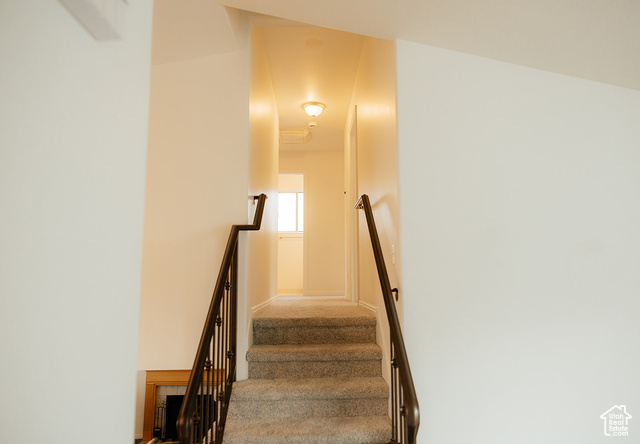 Photo 11 for MLS #2103045 at 1636 W Plum Creek Dr