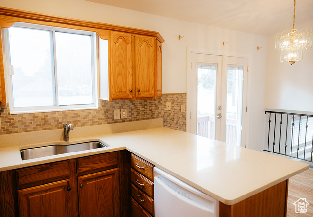 Photo 9 for MLS #2103045 at 1636 W Plum Creek Dr