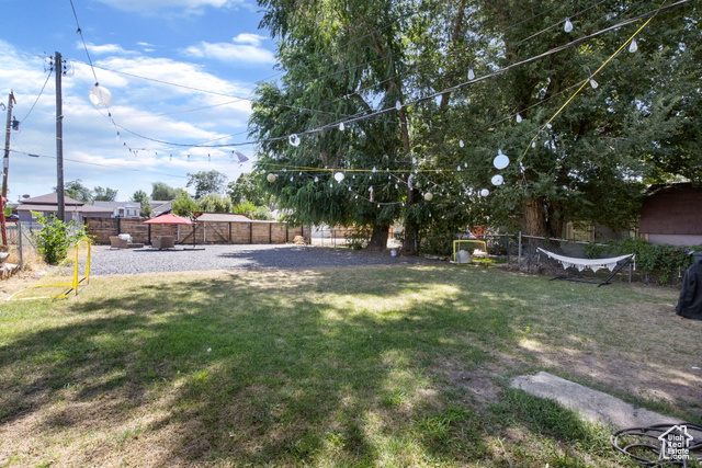 Photo 16 for MLS #2103054 at 325 34th St