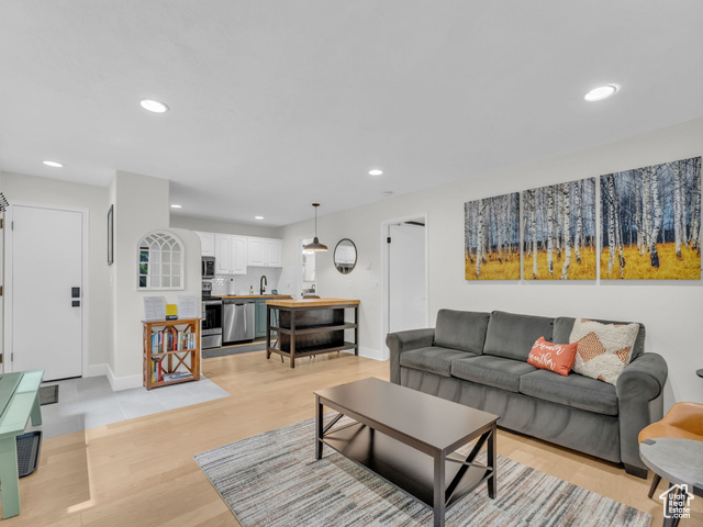 Photo 11 for MLS #2103064 at 2025 Canyons Resort Dr #P4