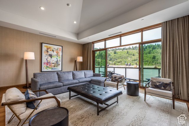 Photo 4 for MLS #2103073 at 2290 E Deer Valley Dr #4030