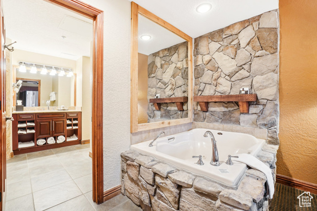 Photo 17 for MLS #2103082 at 3000 Canyon Resort Dr #3806A