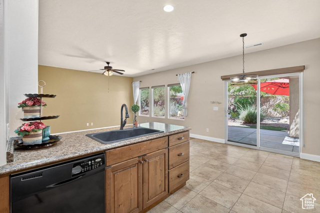 Photo 8 for MLS #2103091 at 522 N La Ruta Dr