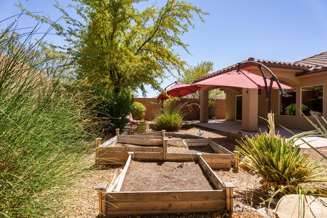 Photo 35 for MLS #2103091 at 522 N La Ruta Dr