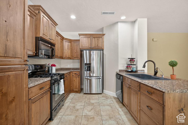 Photo 7 for MLS #2103091 at 522 N La Ruta Dr