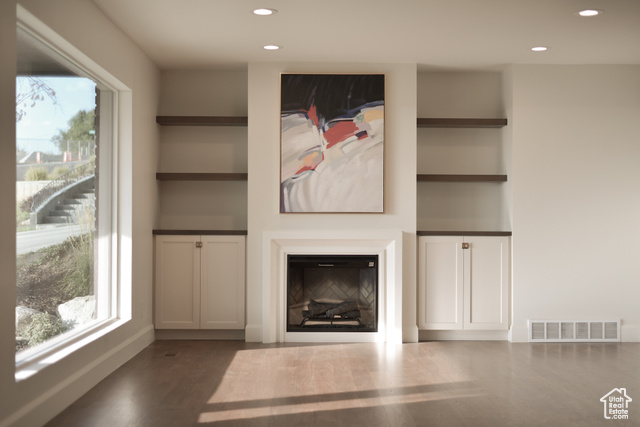 Photo 18 for MLS #2103127 at 1040 N Oakmont Ln
