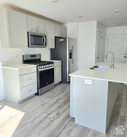 Photo 6 for MLS #2103128 at 37 N Wayne Way
