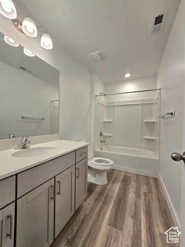 Photo 22 for MLS #2103128 at 37 N Wayne Way