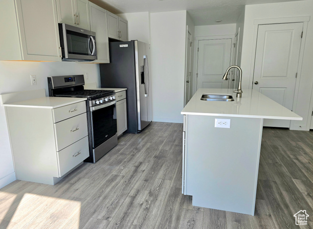 Photo 5 for MLS #2103128 at 37 N Wayne Way