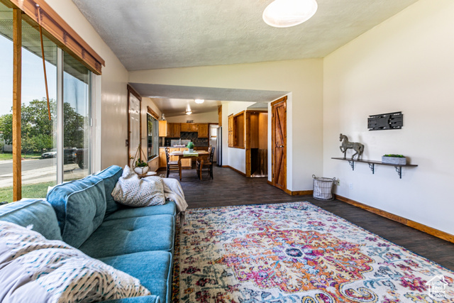 Photo 10 for MLS #2103152 at 3941 W 4990 South