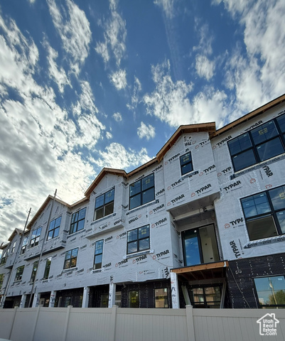 Photo 17 for MLS #2103169 at 1747 E Water Pine Ct #101