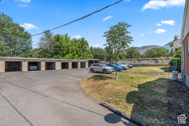 Photo 17 for MLS #2103186 at 660 28th St