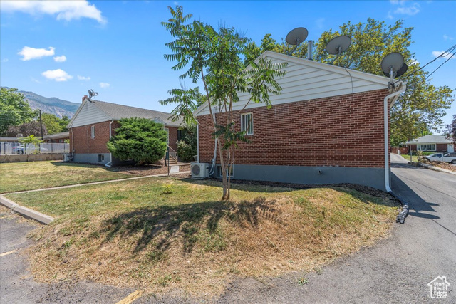 Photo 8 for MLS #2103186 at 660 28th St